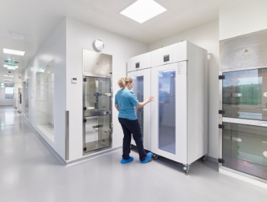 Imødekom medicinens skrappe temperaturkrav.